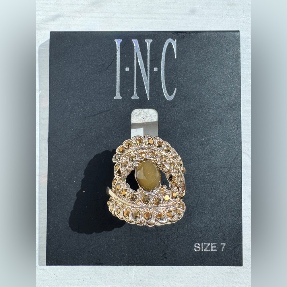 INC International Concepts Gold and Green Stone Statement Ring, Size 7 - Picture 1 of 8